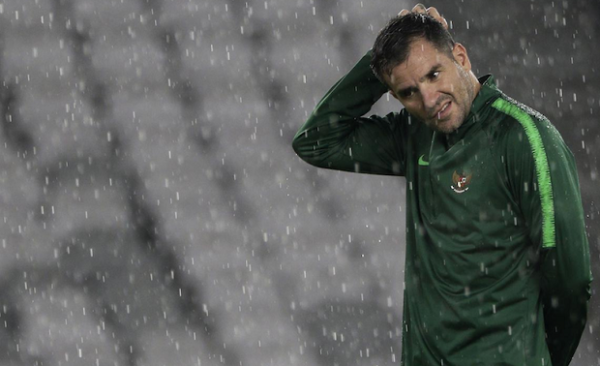 bao-indonesia-chi-trich-su-dan-dat-cua-hlv-mcmenemy-1